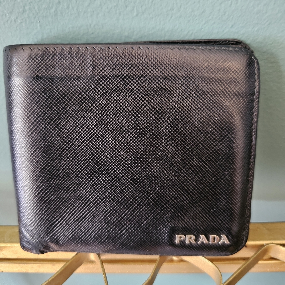 Prada Saffiano Leather Wallet Portal Orizzontale Black